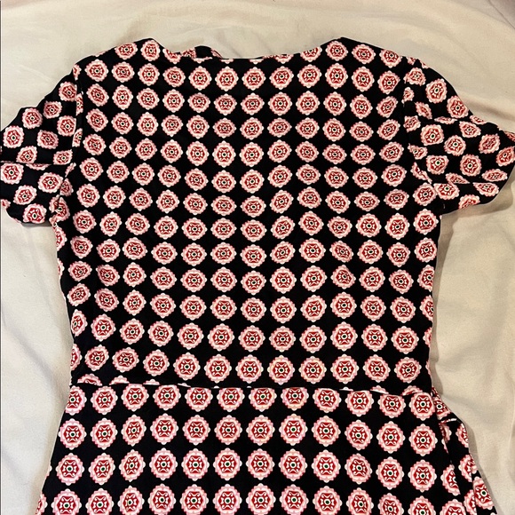 Diane von Furstenberg Zoe Silk Faux Wrap Dress - Size 0 - Picture 2 of 5